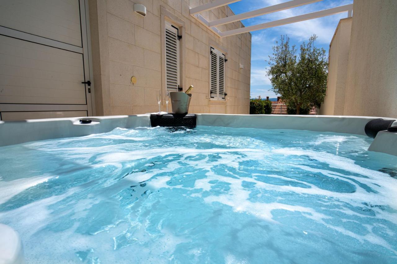 Azzurra Aparthotel