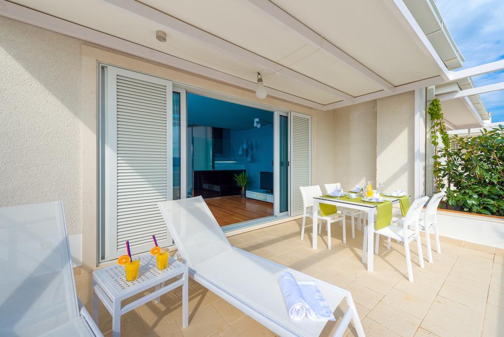 Aparthotel Azzurra Bol